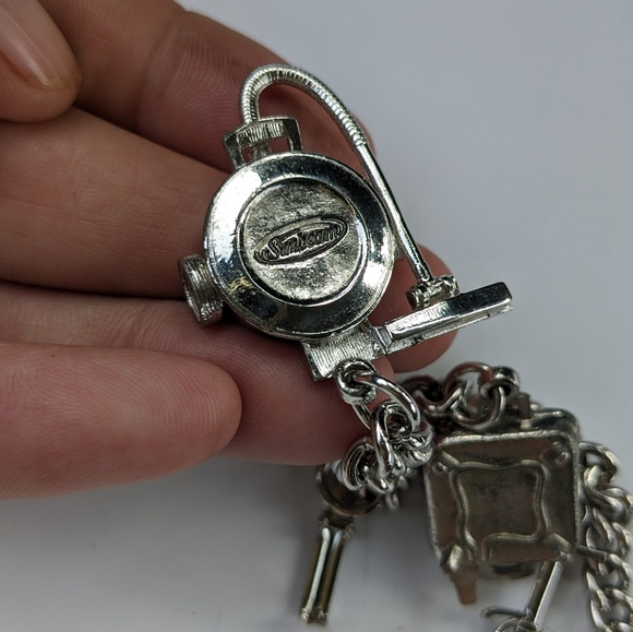 SUPER RARE SUNBEAM SILVER TONE CHARM BRACELET (HEAVY) - Picture 6 of 8